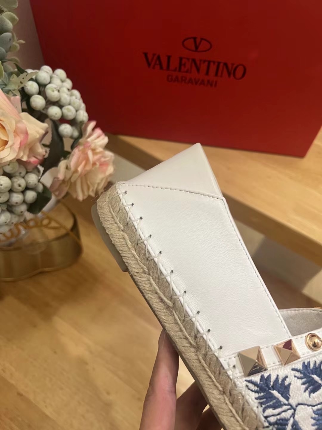 Valentino Garavani Embroidered VLogo Espadrille Flats in White Leather 9 cmp i1740130165169 6320 0 7