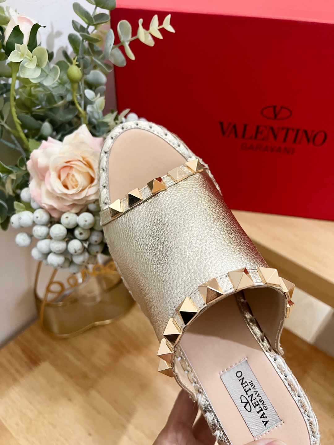 Valentino Garavani Metallic Leather Wedge Sandals with Studs 9 cmp i1741160020202 6163 0 7