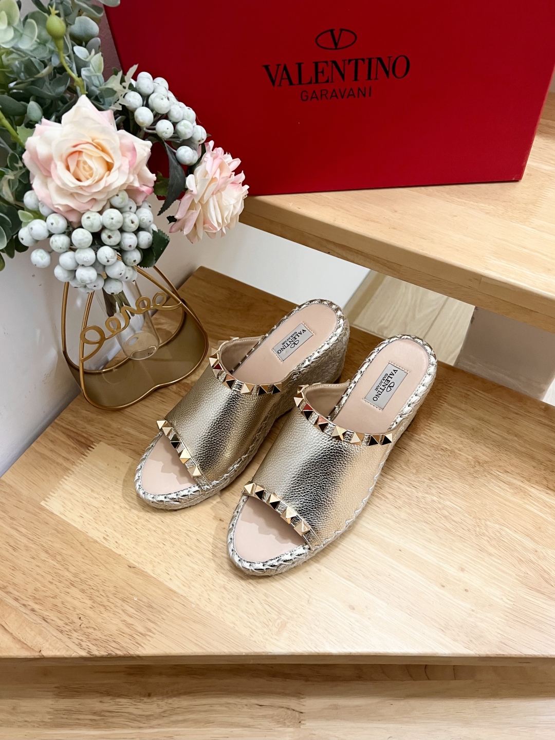 Valentino Garavani Metallic Leather Wedge Sandals with Studs 6 cmp i1741160020202 63 0 4