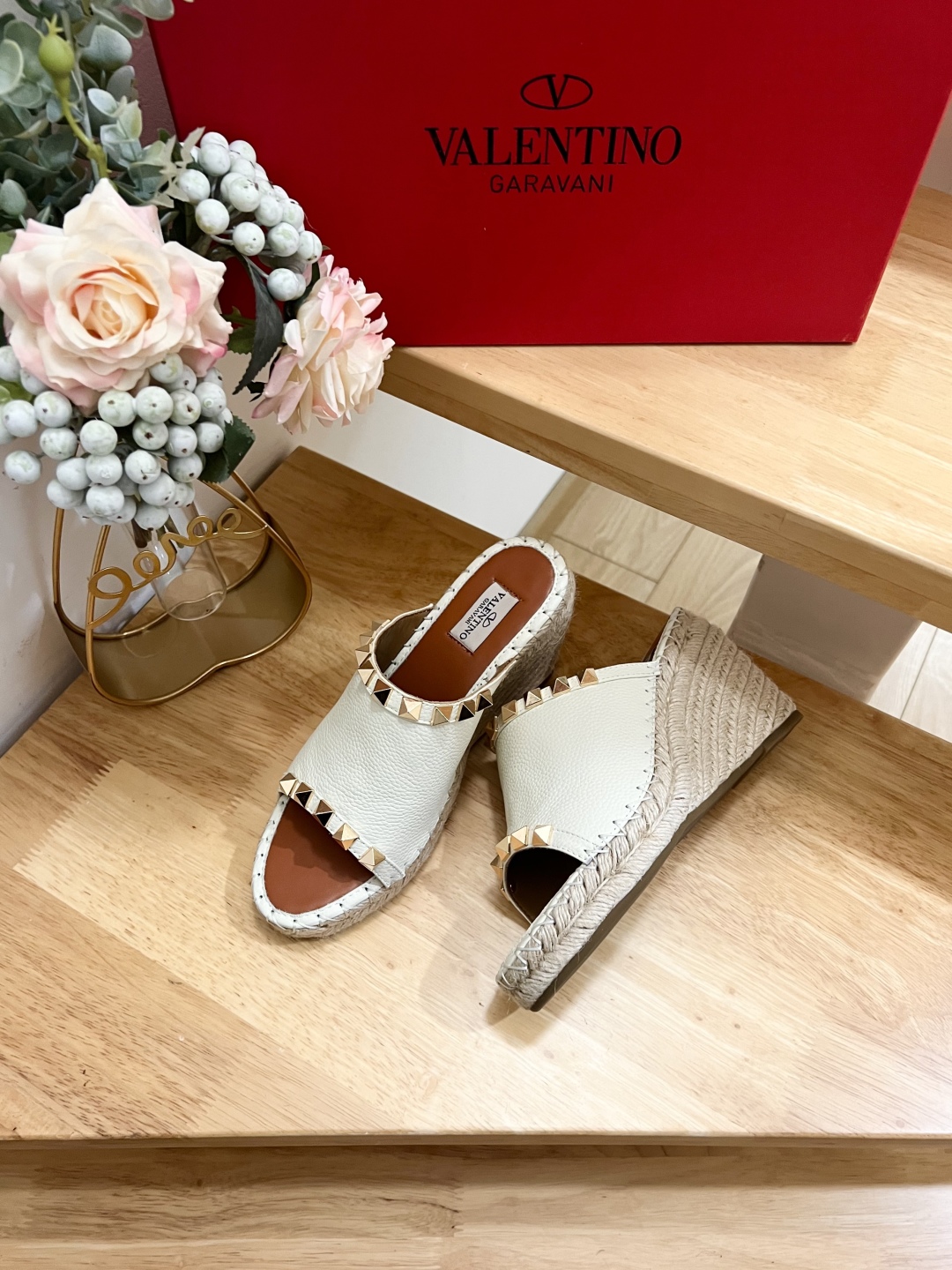 Valentino Garavani White Leather Wedge Sandals with Rockstud Embellishments 5 cmp i1741160113786 3890 0 5
