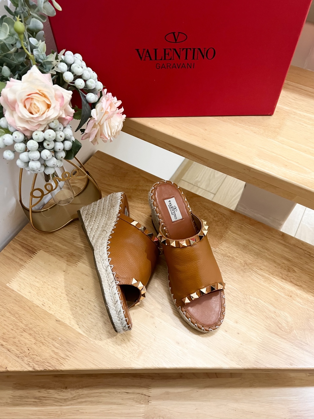 Valentino Garavani Leather Espadrille Wedge Sandals with Rockstud Detail 6 cmp i1741160141007 206 0 6