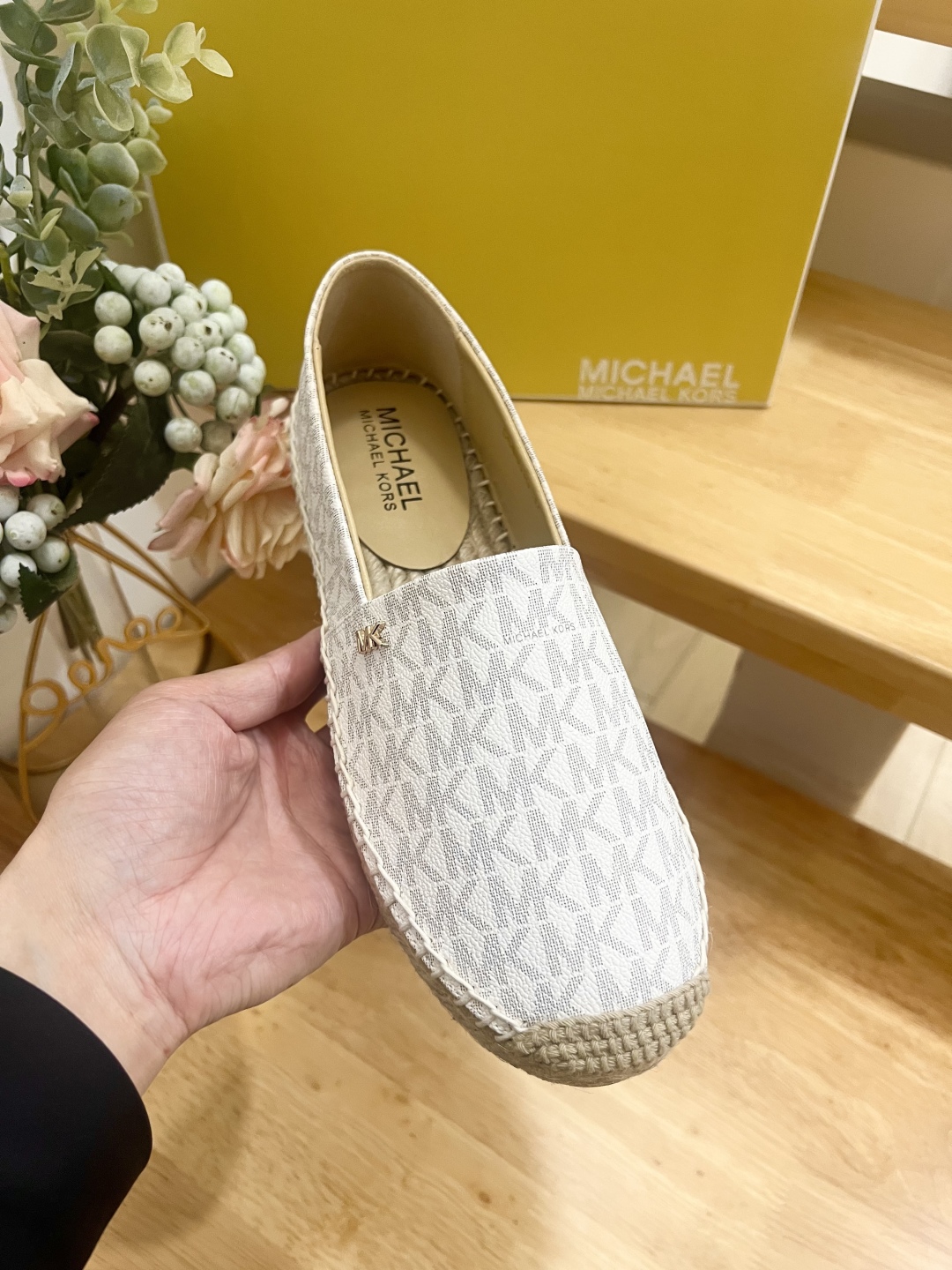 Michael Kors Kendrick Vanilla White Logo Print Espadrille Flats - Size 36-41 7 cmp i1741797252237 4305 0 6