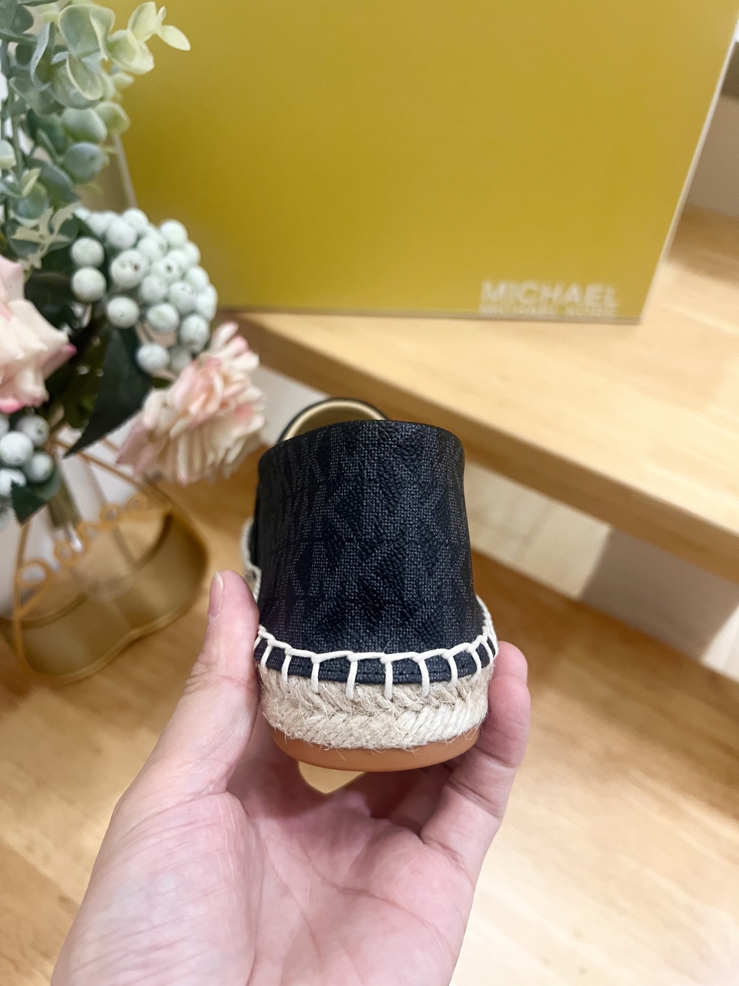 Michael Kors Kendrick Flat Espadrille Loafers - Comfortable & Stylish 9 cmp i1741797294412 2945 0 8