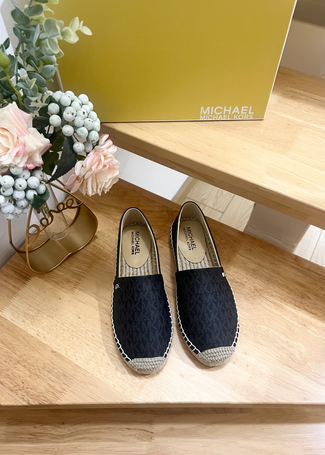 Michael Kors Kendrick Flat Espadrille Loafers - Comfortable & Stylish 3 cmp i1741797310574 8801 0 0