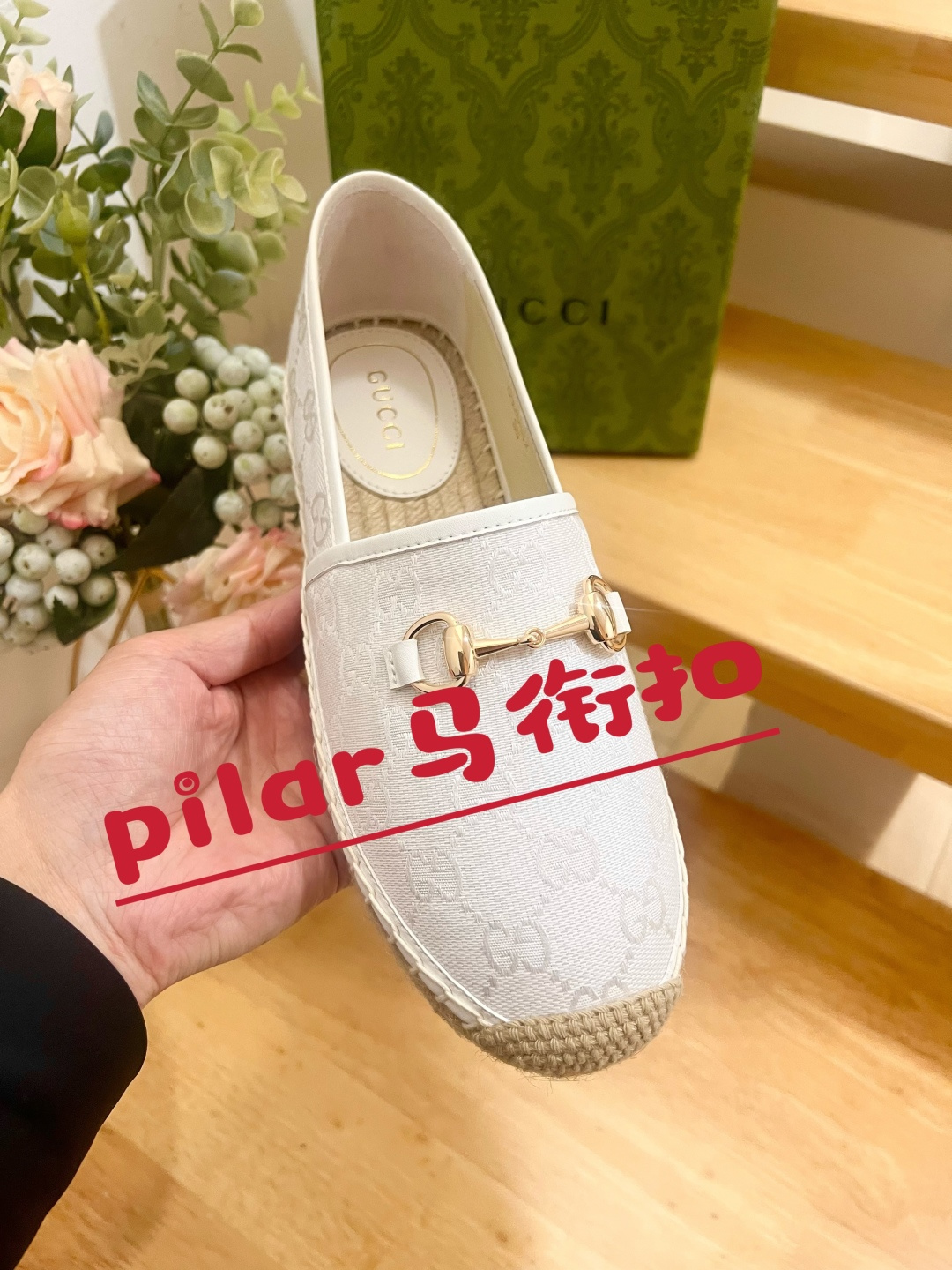 Gucci Women Shoes