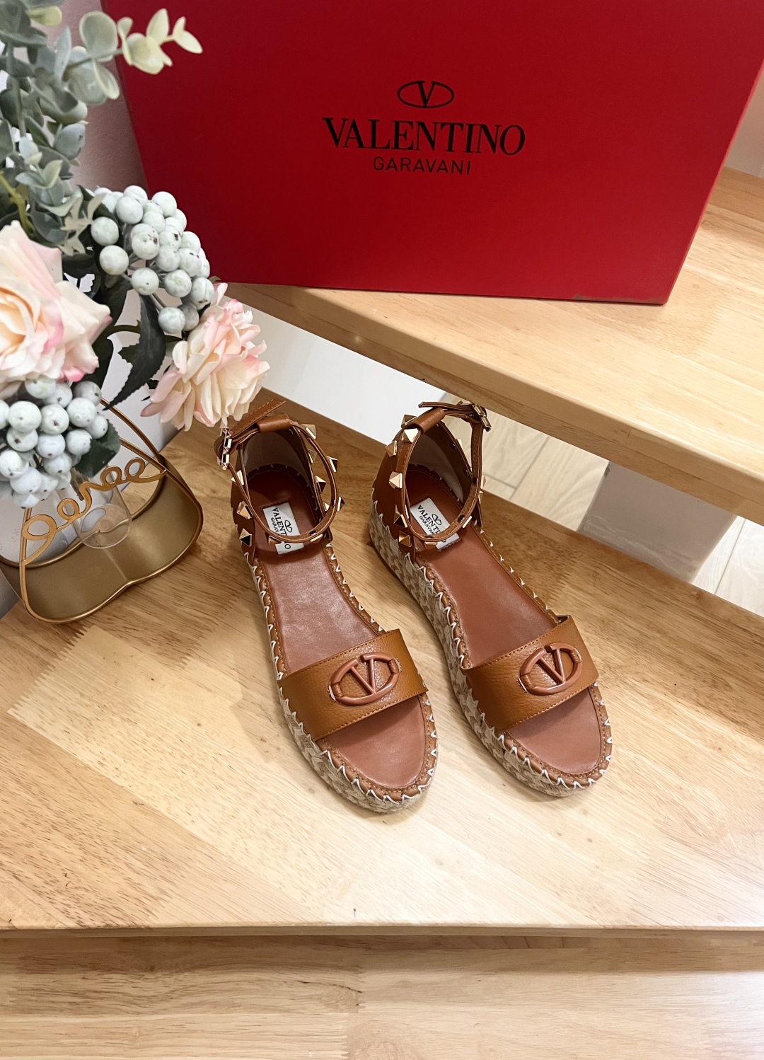 Valentino Garavani Leather Espadrille Wedge Sandals Studded Platform Shoes 8 cmp i1742018675528 688 0 6