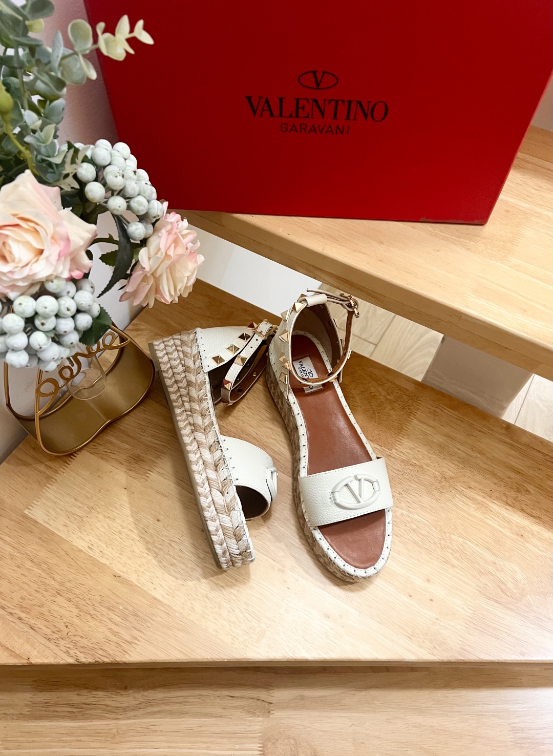 Valentino Garavani White Leather Espadrille Wedge Sandals With Studs 2 cmp i1742018792579 3189 0 4