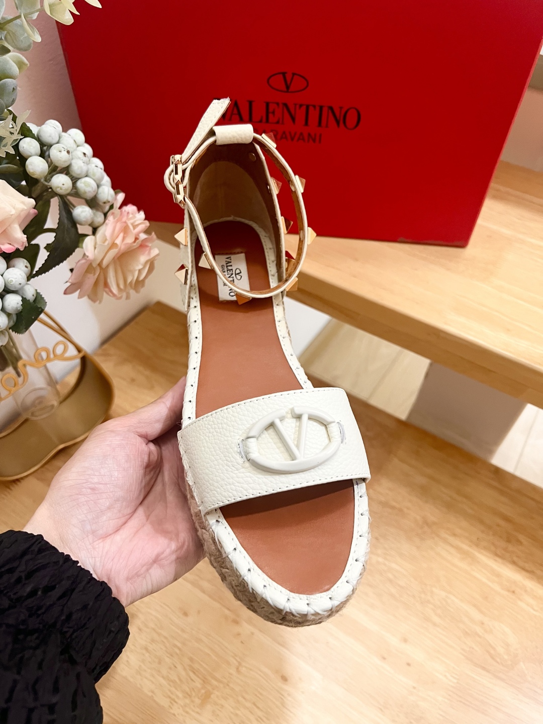Valentino Garavani White Leather Espadrille Wedge Sandals With Studs 8 cmp i1742047625596 2901 0 6