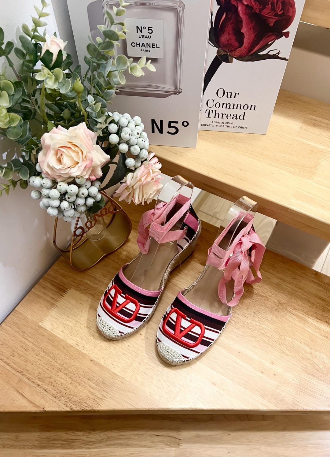Valentino Garavani Canvas Wedge Espadrilles with VLogo - Pink/White 7 cmp i1742487880289 6696 0 4
