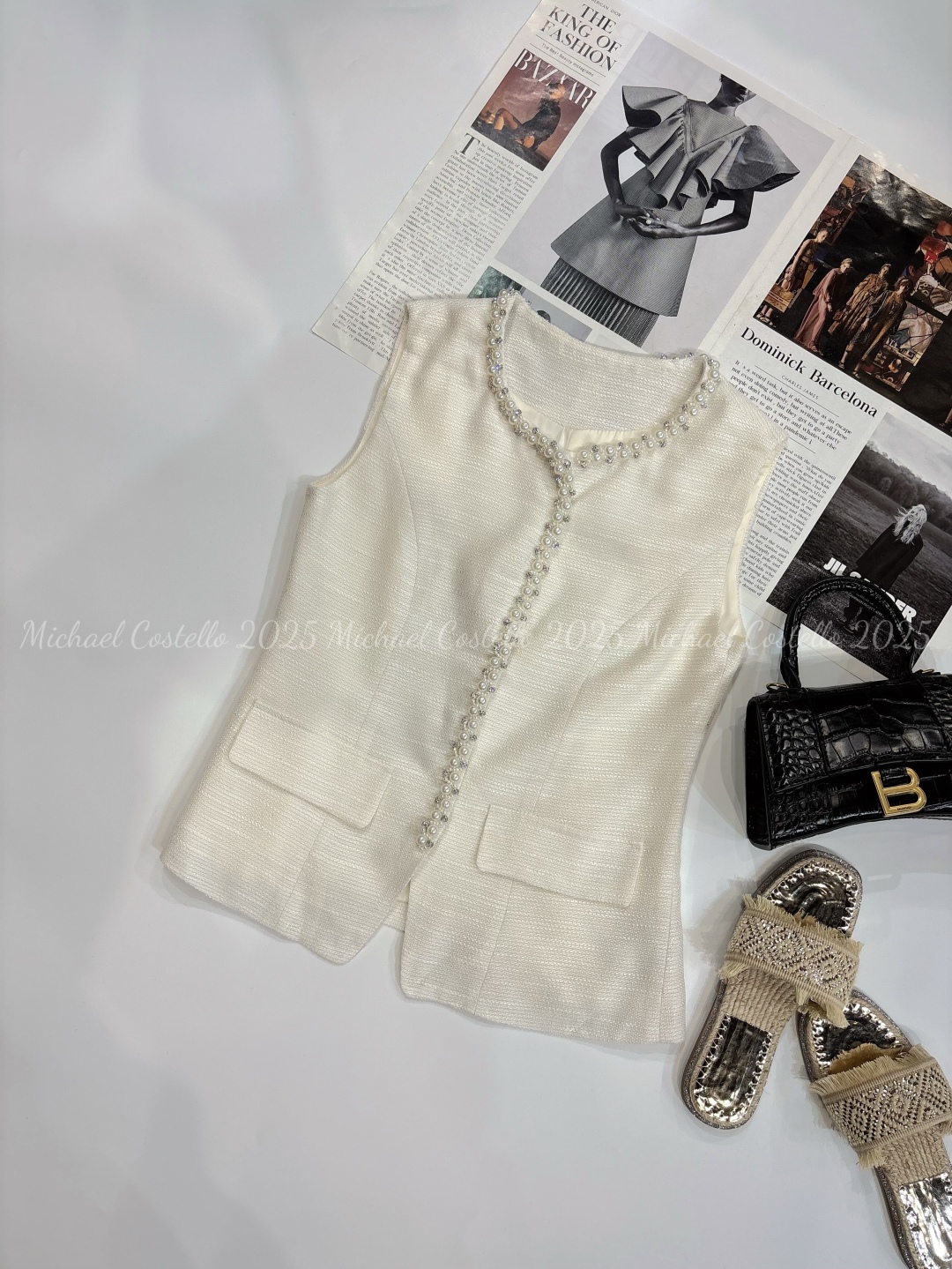 Luxurious Women’s Suits: French Elegance with Jade Accents and Pearl Details