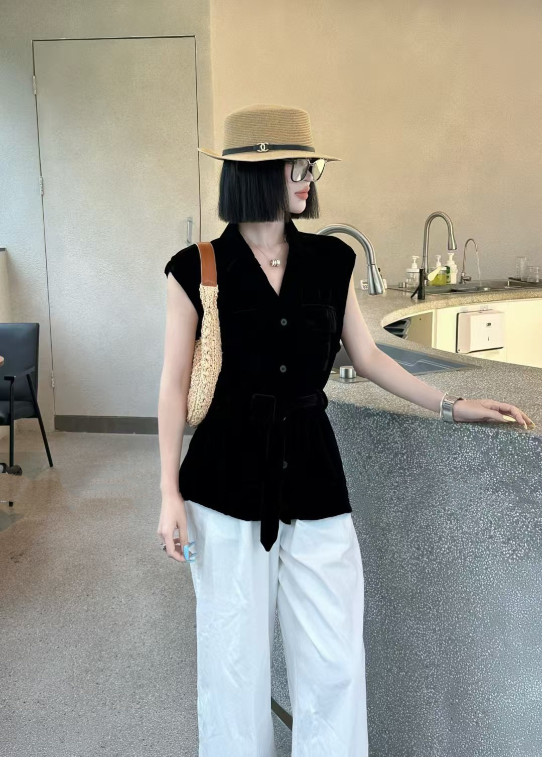 High-End Women’s Clothes: Elegant Design, Velvet Vests, Retro Fashion, Mustard Green Snorkels - 图片 2