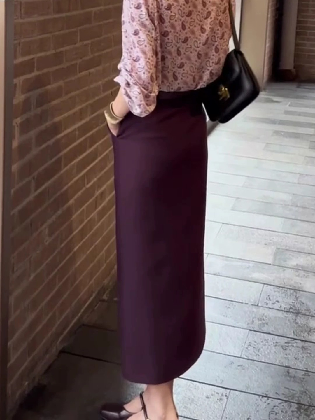 Elegant Deep Purple H-Line Slit Skirt | Sophisticated Style for Women 4 cmp i1756561308108 1535 0 6