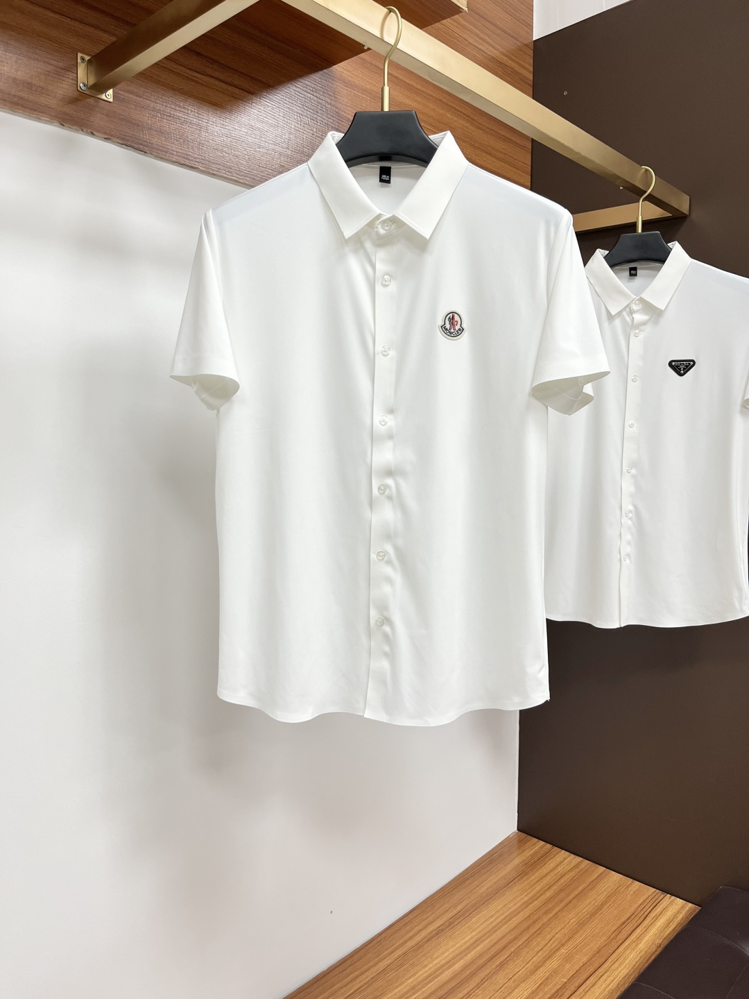 NO:156326,Mask High-end brand design high-quality short-sleeved shirts, fixed-dye fabric, top body full of high-end feeling, pure cotton bamboo fiber fabric, high quality, size: M-3XL, Moncler,shirts, T-shirt, alexander wang19860909蒙口 高端品牌设计高品质短袖衬衫 对版定染面料 上身高级感十足 纯棉竹纤维面料 质量高 码数:M-3XL,,Moncler,shirts,T-shirt,alexander wang,Men's clothing