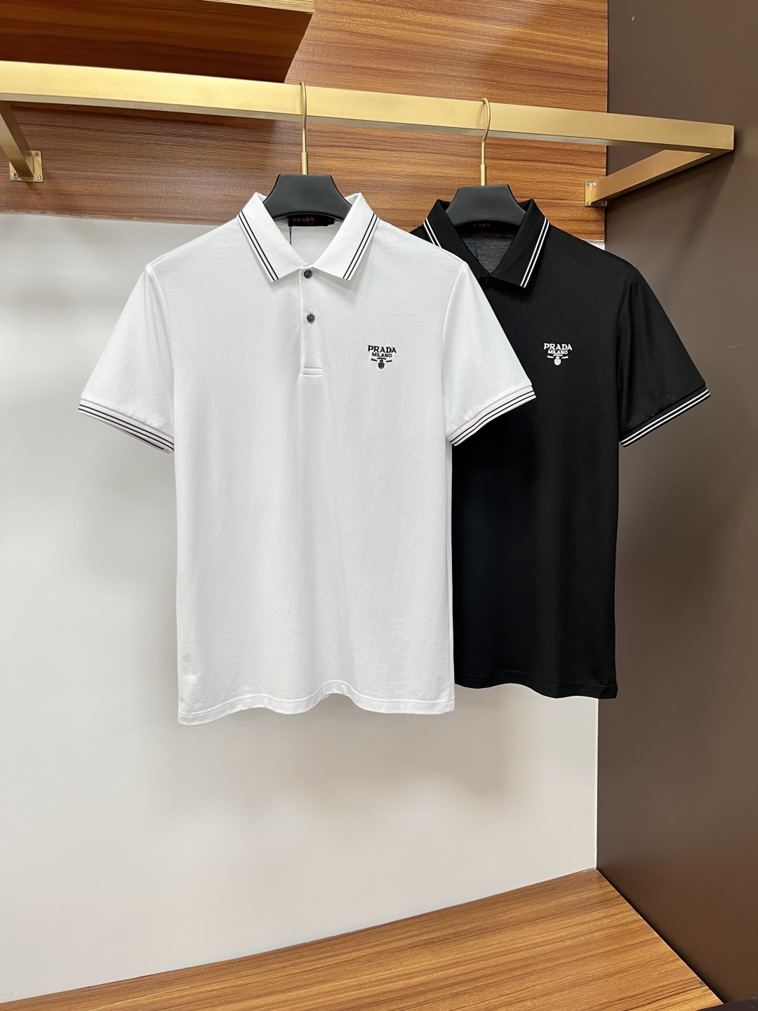 Prada Men's Classic Polo Shirt - Short Sleeve, Button-Down, Elegant Design 10 cmp i1746348878875 4534 0 8