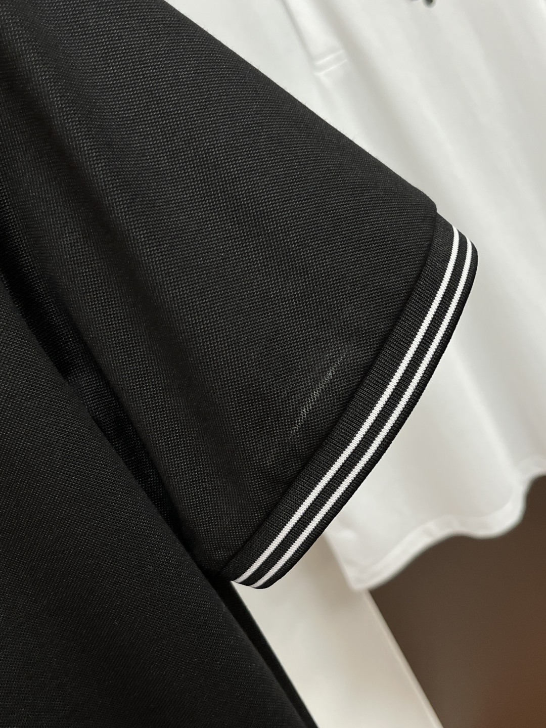 Prada Men's Classic Polo Shirt - Short Sleeve, Button-Down, Elegant Design 7 cmp i1746348881866 4782 0 5