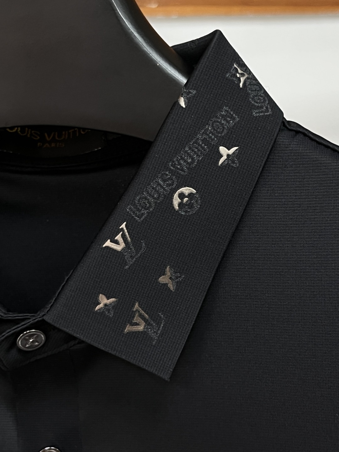 Louis Vuitton Polo Shirt - Elegant Single-Breasted Design, Soft Fabric 7 cmp i1746437870963 909 0 5