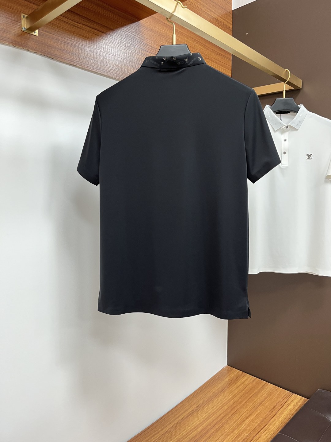 Louis Vuitton Polo Shirt - Elegant Single-Breasted Design, Soft Fabric 4 cmp i1746437871115 5854 0 2