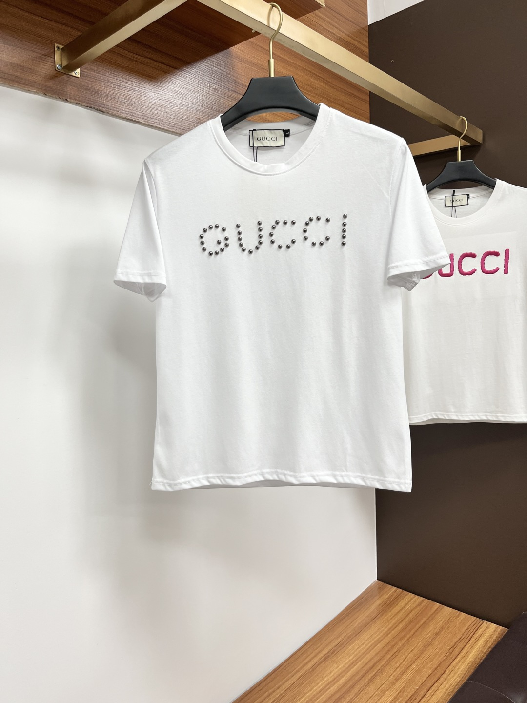 NO:416628,Gucci 25 Spring and Summer New Brand Letter Logo Logo Short Sleeve T-shirt, SS Customized 80 Double-Strand Mercerized Cotton Fabric; Black and White Size M-3XL Please report height and weight, gucci, T-shirt, tees, t-shirt, alexander wang19860909Gucci 25春夏新品品牌字母徽标标识短袖T恤,SS定制80支双股丝光棉面料；黑色 白色 尺码M-3XL报单请报身高体重,,gucci,T-shirt,tees，t-shirt,alexander wang,Men's clothing