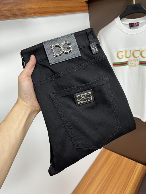 Dolce & Gabbana Men's Black Slim-Fit Casual Jeans, Sizes 29-40 1 Dolce & Gabbana Men's Black Slim-Fit Casual Jeans, Sizes 29-40