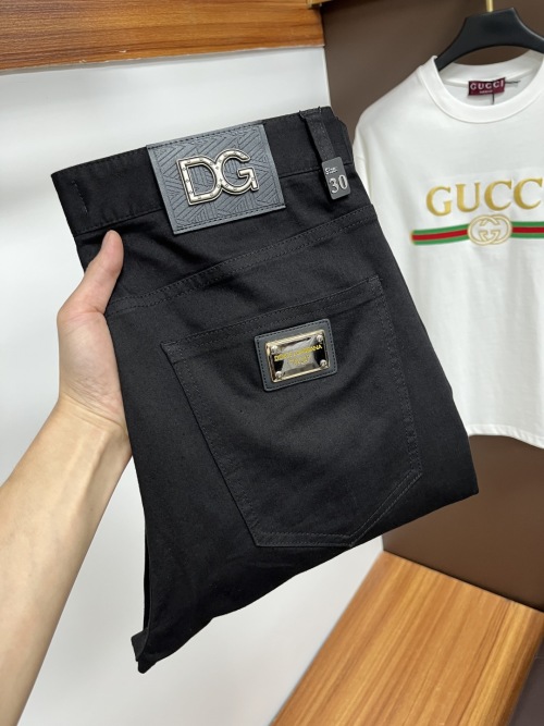 Dolce & Gabbana Men's Slim-Fit Black Jeans - Modern Luxury Style