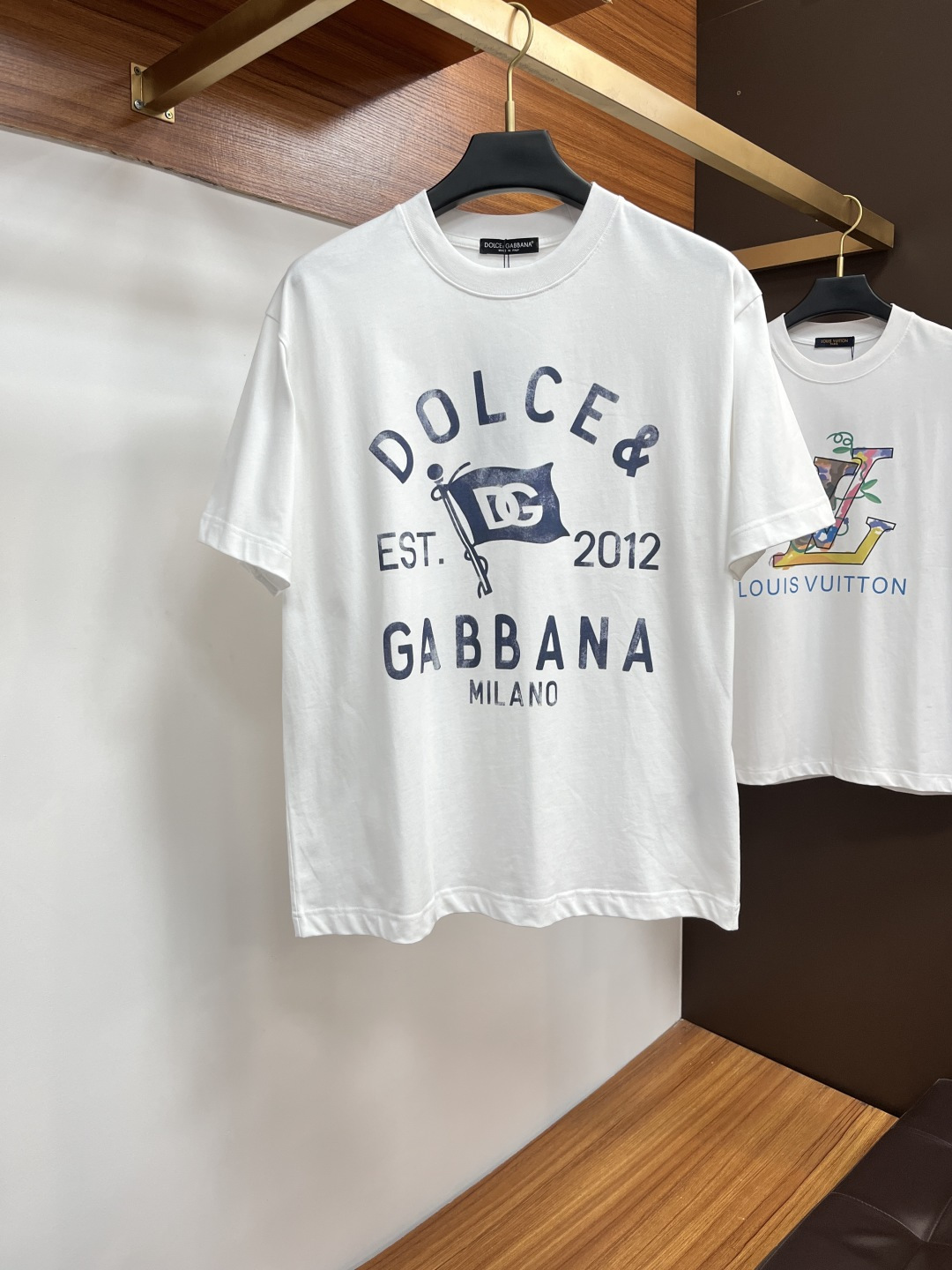 NO:517266,DG 25 Spring and Summer New Brand Letter Logo Logo Short Sleeve T-shirt, AX Customized 80 270g Cotton Fabric; Black and White Size S-XXL OVER SIZE, please report height and weight for orders, T-shirt, tees, t-shirt, alexander wang19860909DG 25春夏新品品牌字母徽标标识短袖T恤,AX定制80支270克棉面料；黑色 白色 尺码S-XXL OVER SIZE,报单请报身高体重,,T-shirt,tees，t-shirt,alexander wang,Men's clothing