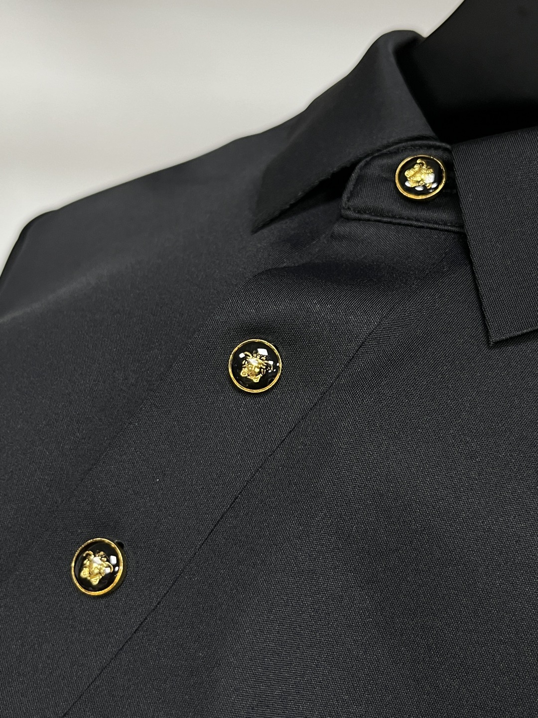 Versace 2025 New Lapel Polo Shirt, Classic and Fashionable Design 7 cmp i1756629703844 2611 0 5