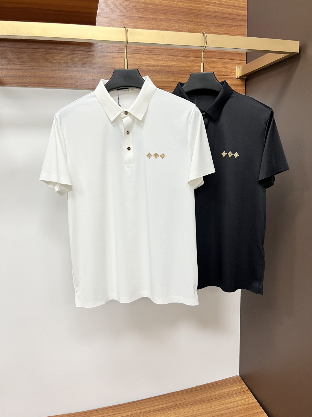 Louis Vuitton 2025 Polo Shirt - Classic Fit, Soft Fabric, Elegant Design 9 cmp i1756629806908 4564 0 8