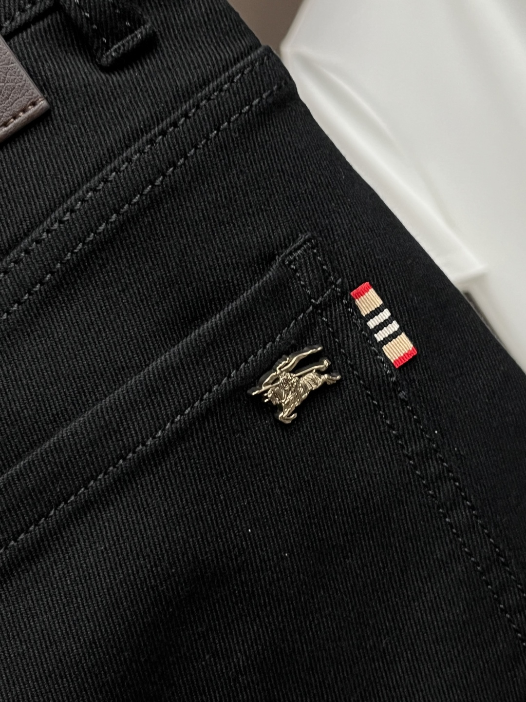 巴宝莉 2025年秋季最新品牛仔裤🔥出入专卖店无压力 专柜热销款 品味与价值共享 身穿着非常舒适 低调不