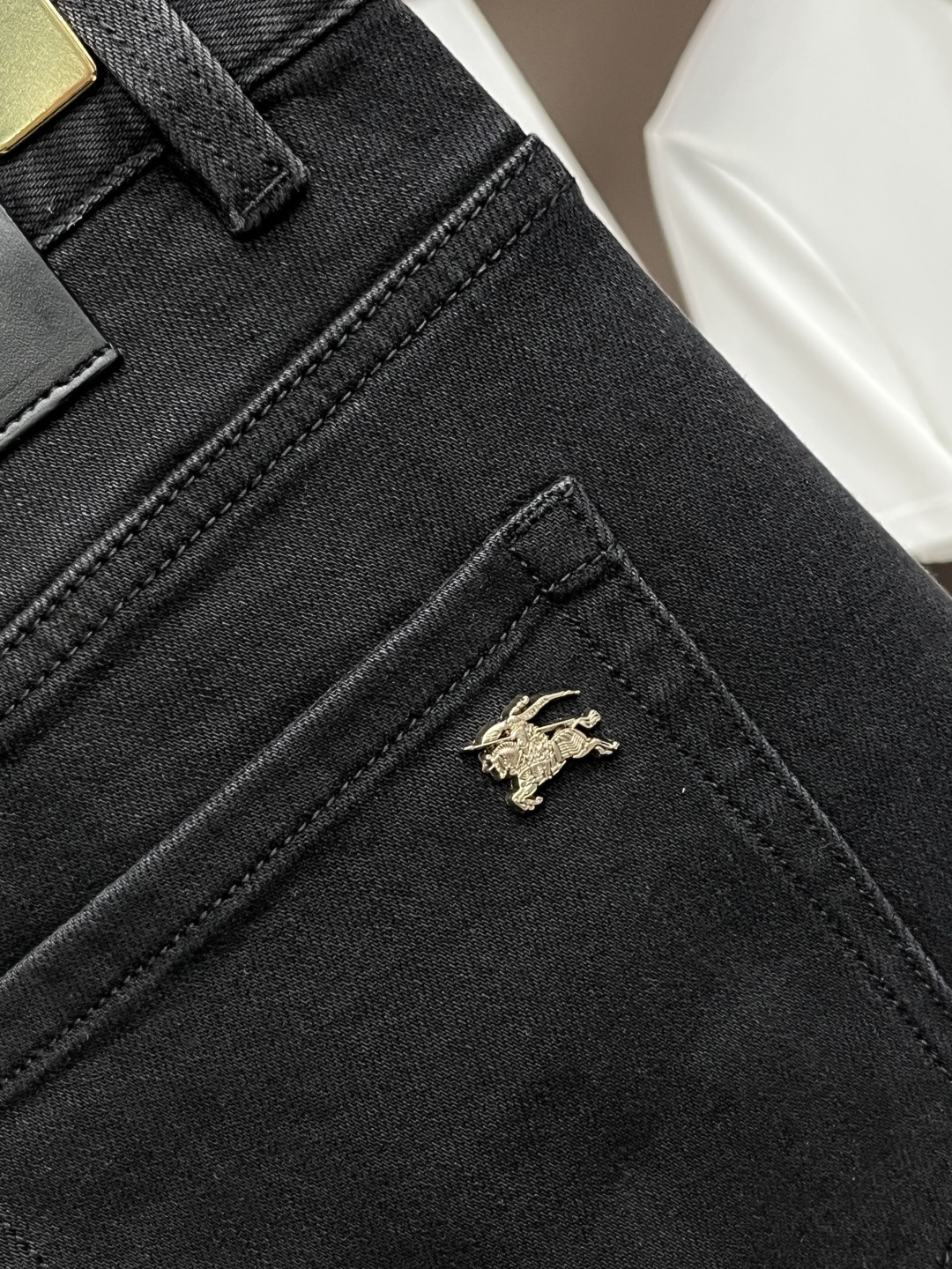 巴宝莉 2025年秋季最新品牛仔裤🔥出入专卖店无压力 专柜热销款 品味与价值共享 身穿着非常舒适 低调不