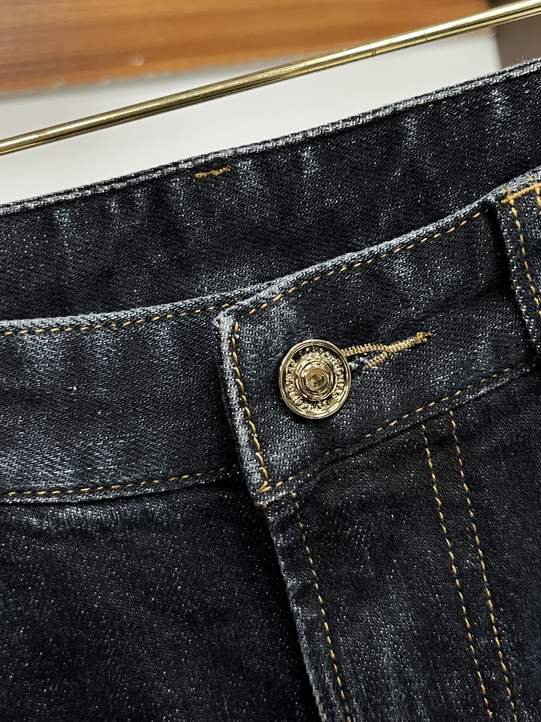 巴宝莉 2025年秋季最新品牛仔裤🔥出入专卖店无压力 专柜热销款 品味与价值共享 身穿着非常舒适 低调不