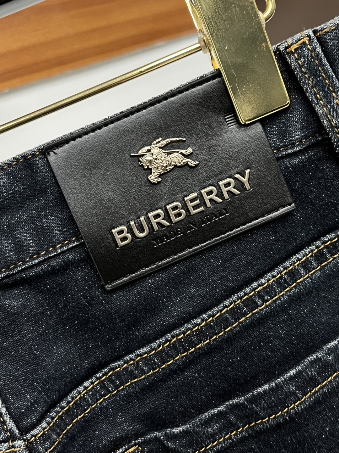 巴宝莉 2025年秋季最新品牛仔裤🔥出入专卖店无压力 专柜热销款 品味与价值共享 身穿着非常舒适 低调不