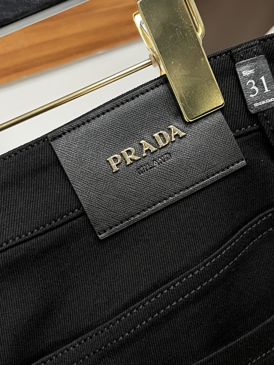 普拉达 2025年秋季最新品牛仔裤🔥出入专卖店无压力 专柜热销款 品味与价值共享 身穿着非常舒适 低调不