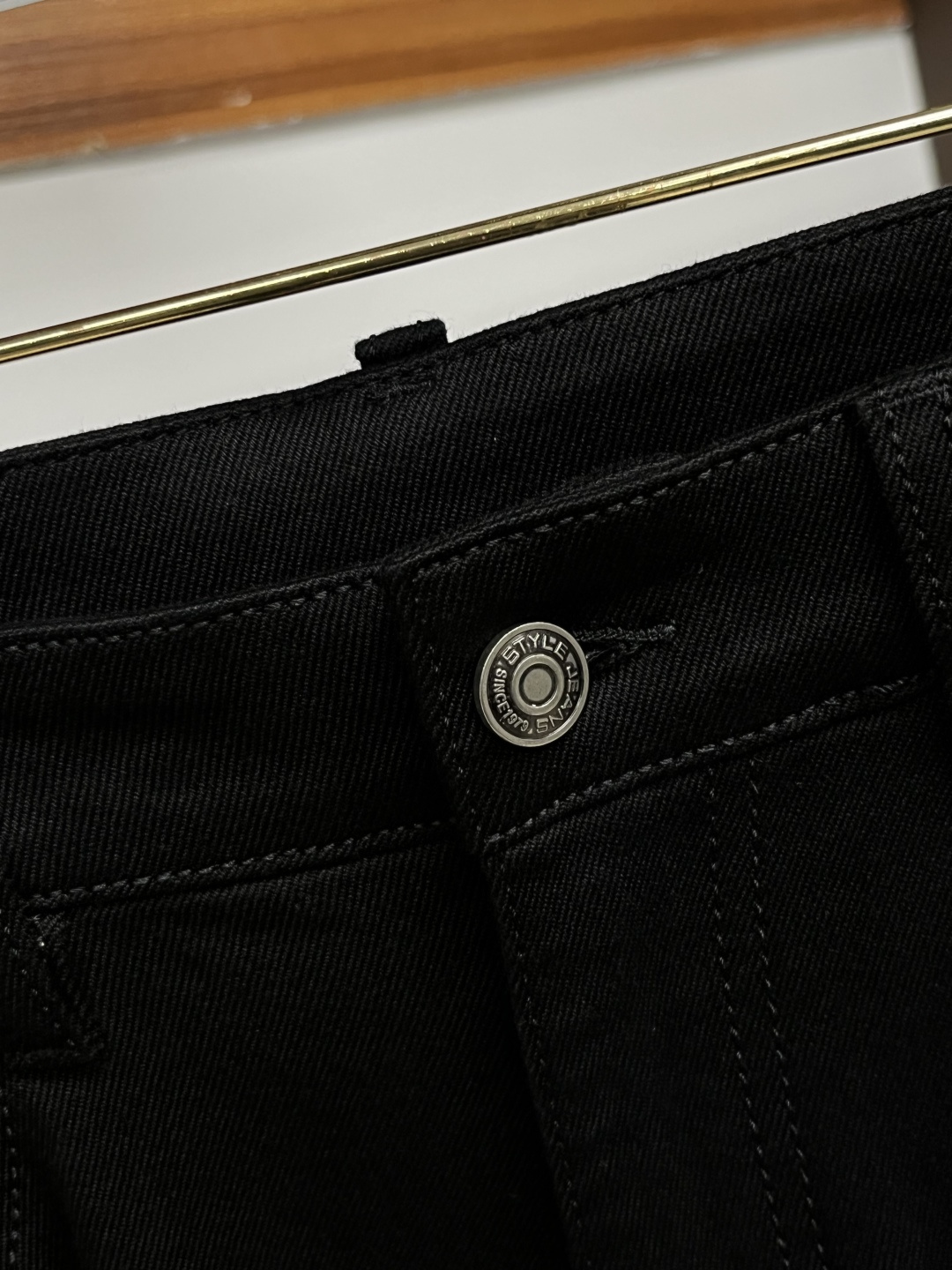 LV 2025年秋季最新品牛仔裤🔥出入专卖店无压力 专柜热销款 品味与价值共享 身穿着非常舒适 低调不失