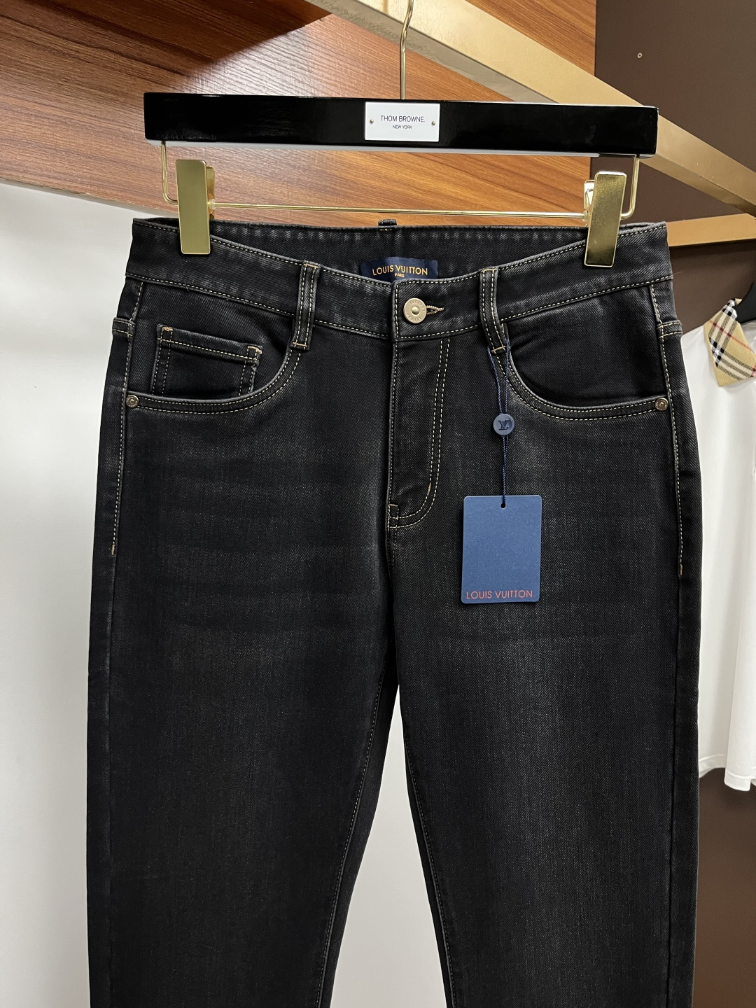 LV 2025年秋季最新品牛仔裤🔥出入专卖店无压力 专柜热销款 品味与价值共享 身穿着非常舒适 低调不失