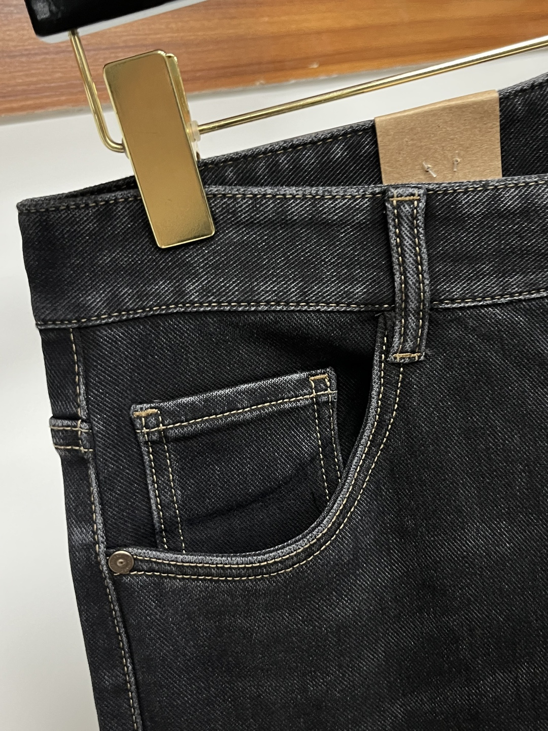 蒙口 2025年秋季最新品牛仔裤🔥出入专卖店无压力 专柜热销款 品味与价值共享 身穿着非常舒适 低调不失
