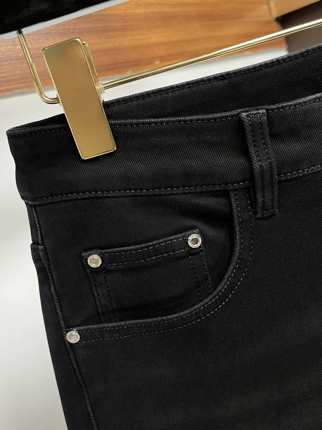 蒙口 2025年秋季最新品牛仔裤🔥出入专卖店无压力 专柜热销款 品味与价值共享 身穿着非常舒适 低调不失