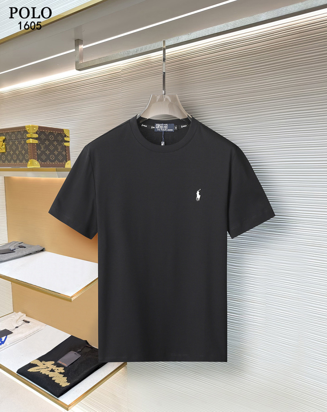 NO:746530,Paul Exclusively provides autumn new fashion casual round neck short sleeves, high-density pure cotton fabrics, advanced dense needle embroidery, high-end European original single T-shirts, trendy fashion casual half-sleeves, high breathability and comfort, impeccable details, brand element design concept, reflecting high quality. ZJ presents casual tailoring, and the upper body shape is awesome!  Size M-4XL,,T-shirt,tees,t-shirt,19860909保罗 独家专供秋季新款时尚休闲圆领短袖,高密度纯棉面料,高级密针刺绣、高端欧版原单T恤,潮流时尚休闲半袖 透气舒适度高,细节无可挑剔,品牌元素设计理念,体现高品质.ZJ呈现休闲裁剪,上身版型超赞！码数M-4XL,,T-shirt,tees，t-shirt,,Men's clothing