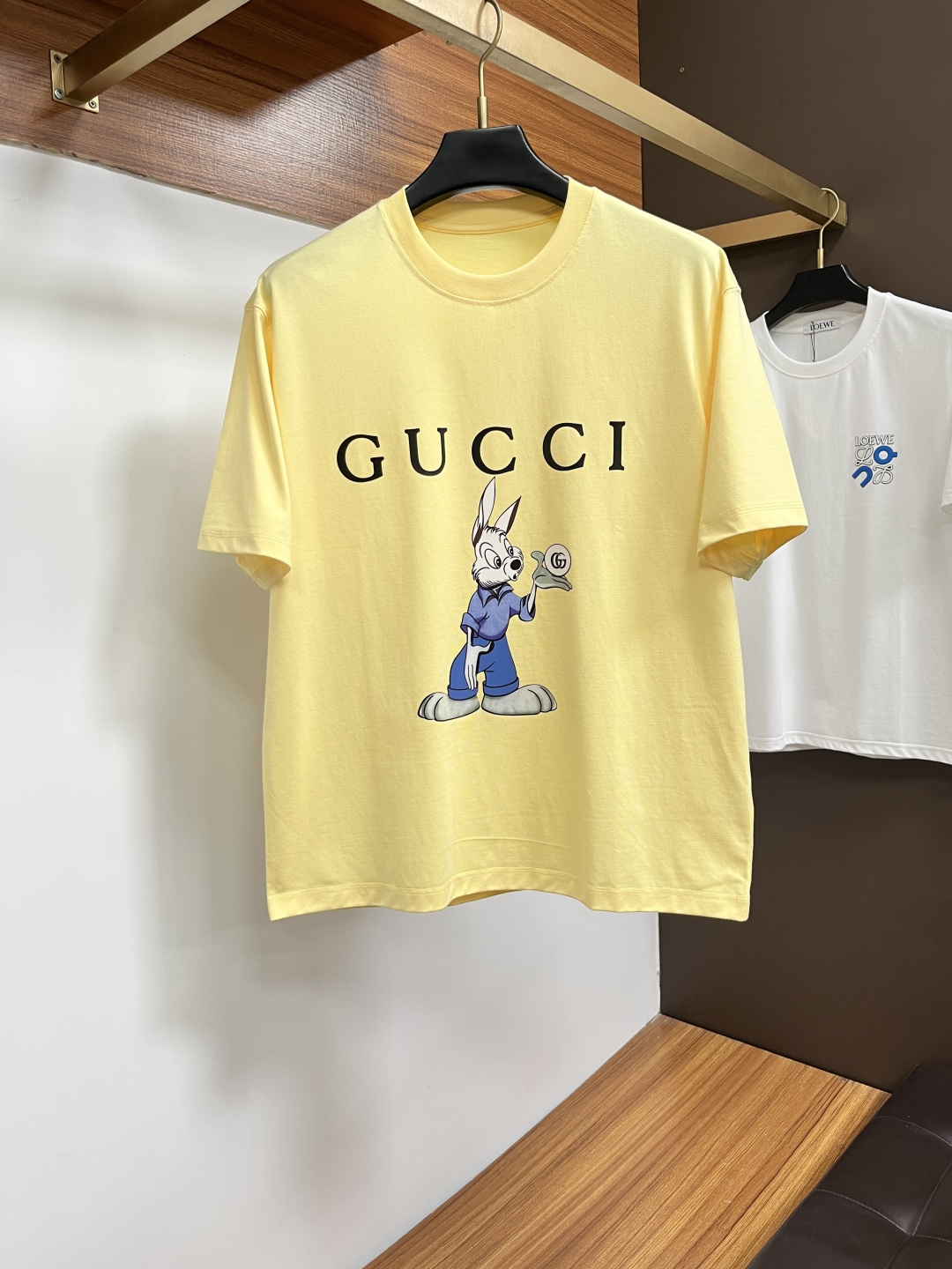 NO:849364,Gucci 26 spring and summer new brand letter logo logo short-sleeved T-shirt, BG customized 80-count double-strand mercerized cotton fabric; two colors are available. Size S-2XL. Please state your height and weight when placing an order, T-shirt, tees, t-shirt,19860909古奇 26春夏新品品牌字母徽标标识短袖T恤,BG定制80支双股丝光棉面料；两色齐发 尺码S-2XL 报单请报身高体重,,T-shirt,tees，t-shirt,,Men's clothing