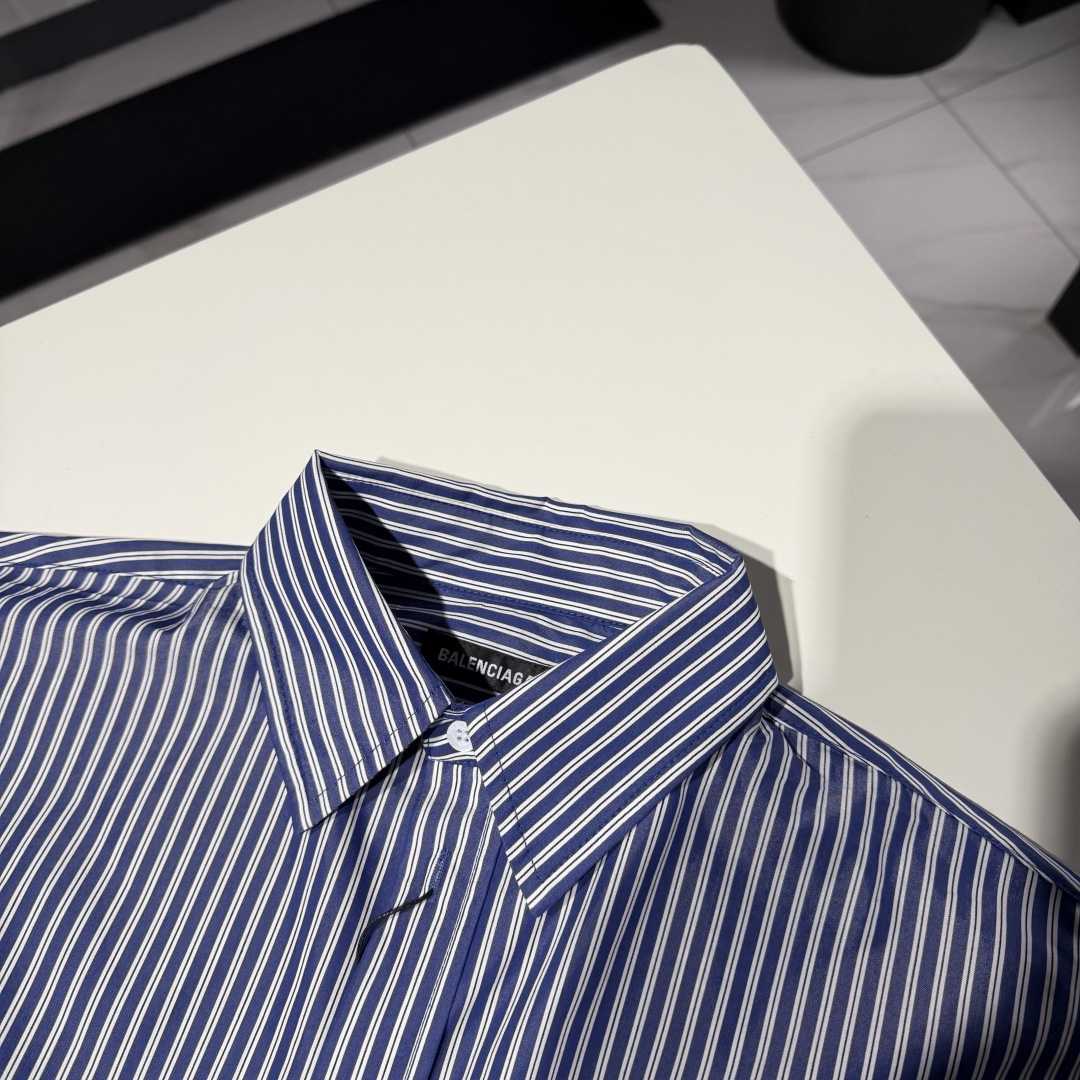 NO:817961,Shirt details!  ,Balenciaga-clothing,balenciaga,shirts,19860909衬衫细节！,巴黎世家-服装,balenciaga,shirts,,Women's clothing
