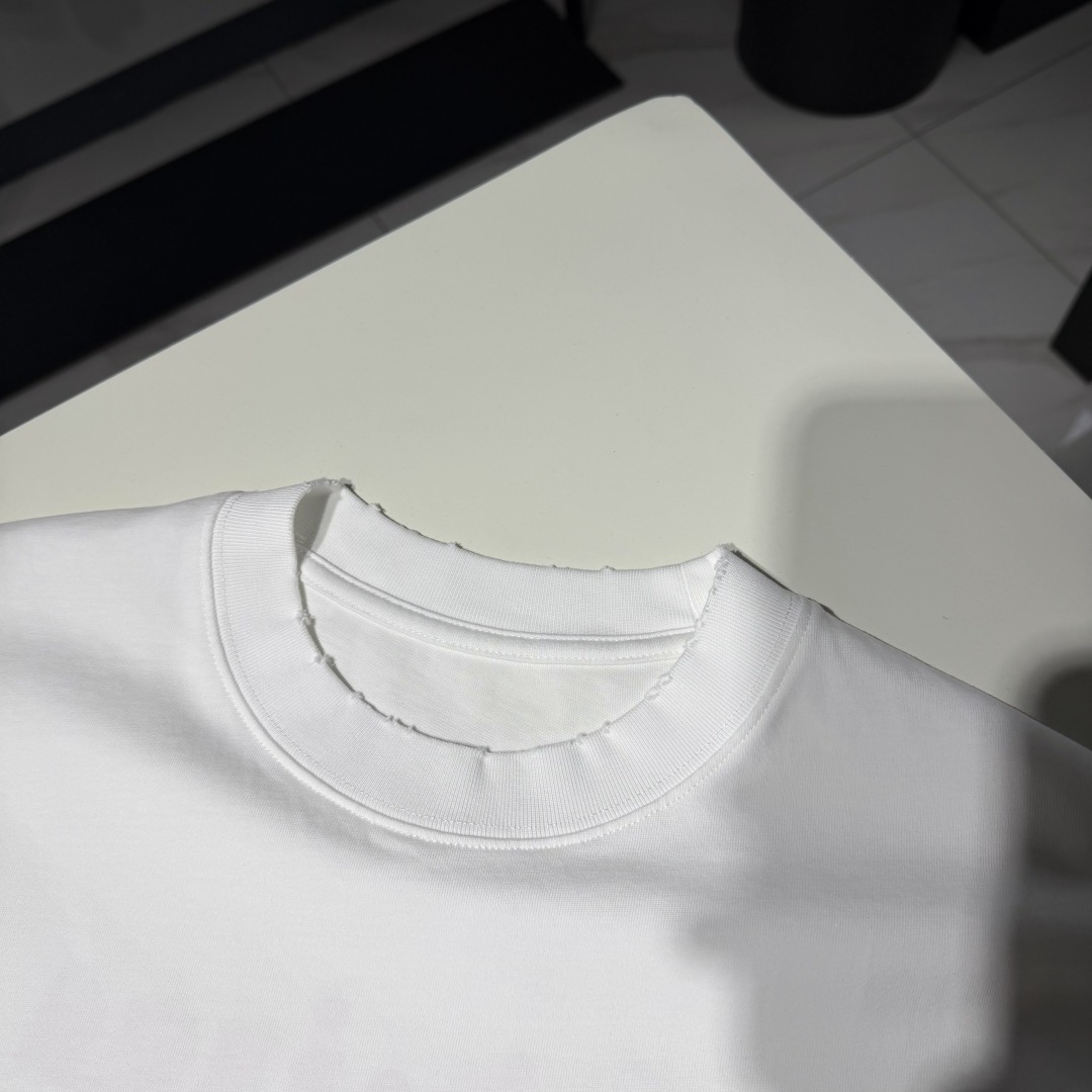 NO:817910,T-shirt details!  ,Balenciaga-clothing,balenciaga,tees,t-shirt,19860909T恤细节！,巴黎世家-服装,balenciaga,tees，t-shirt,,Women's clothing