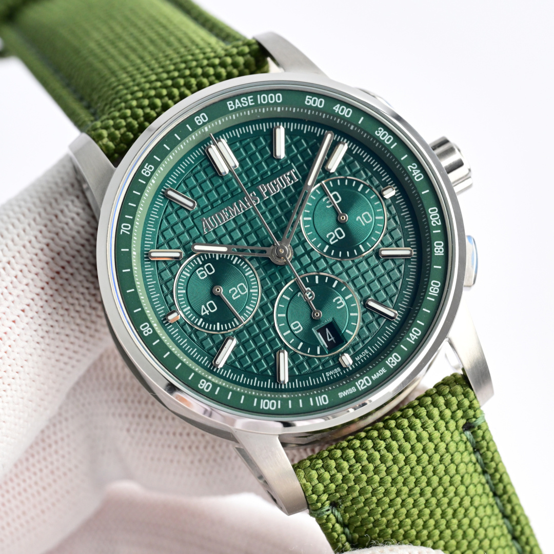 NO:755028,Produced by TW, TW Factory AP Audemars Piguet Royal Oak 26048 Offshore 41 Love Chronograph Mechanical Watch RW4 Audemars Piguet Royal Oak Offshore 41mm 1. The case is top-notch in accordance with the original mold opening and multiple processes. 2. The three-dimensional and neat disk 'biscuit texture' of the integrated lettering is exactly the same as the original. 3: The original mold opening details of the 316 stainless steel case have been polished and frosted in multiple processes.  4. The movement has accurate 9-digit small seconds. 5. The watch mirror is made of imported anti-glare crystal sapphire glass. 6. The strap is matched with imported Italian calfskin and canvas belts. The buckle is a practical original pin buckle, size 41mm. Audemars Piguet highly recommends entry-level, finely crafted, luxurious and exquisite recommended men's multi-functional mechanical watches. For the best luxury recommendations as gifts, please look for TW's exclusive quality, audemars, cowhide19860909TW 出品  TW Factory AP 爱彼 皇家橡树 26048离岸型41爱计时机械腕表 RW4 爱彼皇家橡树离岸41mm 1.壳套按照原装开模多道工序顶级处理 2.一体字面立体工整的盘面“饼干纹理”和原装一模一样 3:316精钢表壳原装开模细节经过多道工序的打磨磨砂处理 4.机芯9字位小秒走时精准 5.表镜选用进口防眩水晶蓝宝石玻璃镜面 6.表带搭配进口意大利小牛皮以及帆布皮带,表扣实用原装针扣,尺寸41mm,爱彼入门级强烈推荐,精品打造 ,奢华精致推荐男士多功能机械腕表 送礼最佳奢华推荐请认准TW独家品质,,audemars,cowhide,Watch