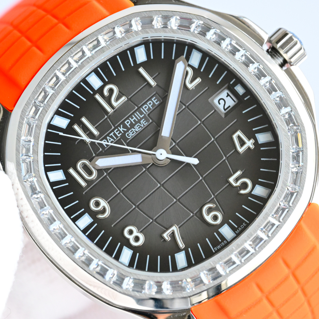 Luxury Watch Summary: White and Gold Shells, Thin Design, Sapphire Crystal, Automatic Movement. - 图片 3