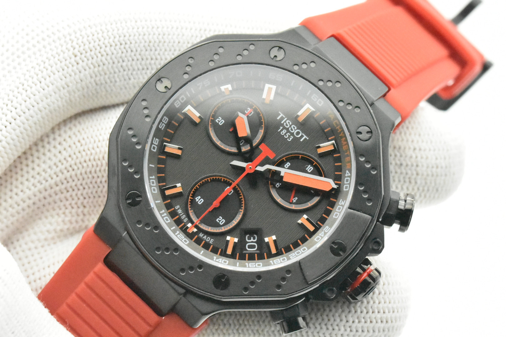 T141.417.37.061.02: New Tissot Watch with Swiss Core and Unique Design - 图片 3