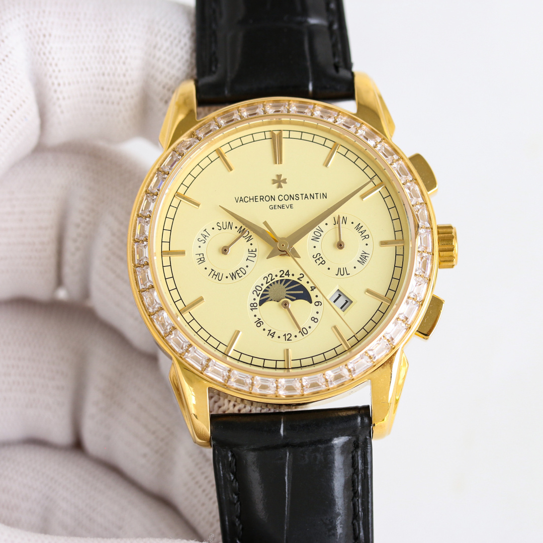 NO:158379,Produced by TW, White Shell, Gold Shell, Diamond 50 TW Factory, the new model is launched, and the Vacheron Constantin VC R inheritance upgraded series is launched!  Multi-functional premium couple watch!  Xiaohongshu's popular model 1 equipped with the original imported moon phase function movement mechanical watch is accurate and zero-repair when walking!  2 The dial uses a bar as a scale to show the luxurious temperament of this watch!  The 3-belt uses imported square scale cowhide strap, the watch mirror adopts a high-quality mirror and a perspective bottom cover!  4 diameter men's model 41 mm, thickness 10 mm, women's model 35 mm, thickness 10 mm!  5 watch functions combine week/month/date/moon/sun and other functions, and the best male and female watches are truly standard for rich women!  It is a representative work of high-end watches. The reputation details reveal the nobleness of women and their taste is very good!  Consistent with the inside and out, unique ingenuity!  The best luxury recommendation for gifts, please identify TW exclusive quality, vacheron, cowhide19860909TW 出品 白壳 金壳 钻50 TW Factory 新款上市,江诗丹顿 VC R 传承升级版系列震撼上市！多功能的高级情侣对表！小红书爆款 1搭载原装进口月相功能机芯机械表走时精准零返修！ 2表盘上采用条钉作为刻度更显示出这款腕表的华贵气质！ 3皮带采用进口方形鳞纹牛皮表带,表镜采用高品质的镜面,透视底盖！ 4直径男款41毫米,厚度10毫米,女款35毫米,厚度10毫米！ 5腕表功能汇集星期/月份/日期/月亮/太阳等功能于一身,最佳男女腕表真正的富家女标配！为高端腕表的代表之作 尊贵彰显之美誉细节之处透露女士高贵,品位十分！ 表里如一 独具匠心！送礼最佳奢华推荐请认准TW独家品质,,vacheron,cowhide,Watch