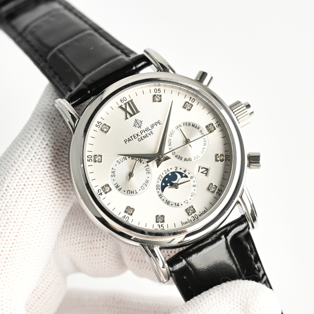 NO:151008,The 41m watch diameter of the gold Patek Philippe Patek Philippe 41m is suitable for the public men's handsets, which is very business-friendly and casual. It has a strong visual impact, and is unforgettable and has a more beautiful physical sense. 1. It is equipped with imported multi-functional movement [non-market ordinary domestic movement] (zero rework) function (24 hours, week/star/month) This watch has a power reserve of 38-48 hours. 2. Imported 316L stainless steel, using vacuum plating in a 18k quality furnace!  3 Paired with exclusive custom square scale cowhide strap 4 wear-resistant scratch-resistant sapphire glass mirror!  530 meters of living waterproof level. Patek Philippe is simple but not simple!  The quality of real-life shooting is like a multi-functional mechanical watch,,,patek philippe,cowhide19860909金 百达翡丽 Patek Philippe 41m的表径适配大众男性手寸,非常商务可亦休闲.视觉冲击力强,令人过目不忘,实物质感更加优美, 1搭配进口多功能机芯【非市场普通国产机芯】（零返修）功能（24小时,星期/星辰/月份）此腕表拥有38-48小时动力储备. 2进口316L精钢,采用18k品质炉内真空电镀！ 3搭配独家定制方形鳞纹牛皮表带 4耐磨防刮蓝宝石玻璃镜面！ 530米生活防水等级. 百达翡丽（Patek Philippe） 简约而不简单！实物拍摄品质如一多功能机械腕表 ,,,patek philippe,cowhide,Watch