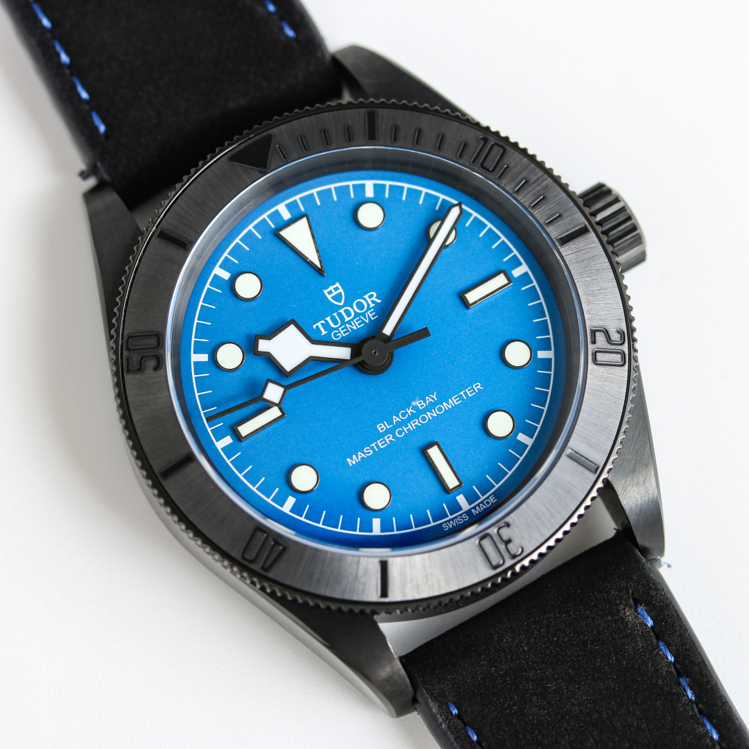 帝陀碧湾黑武士背透腕表 暗夜之眼