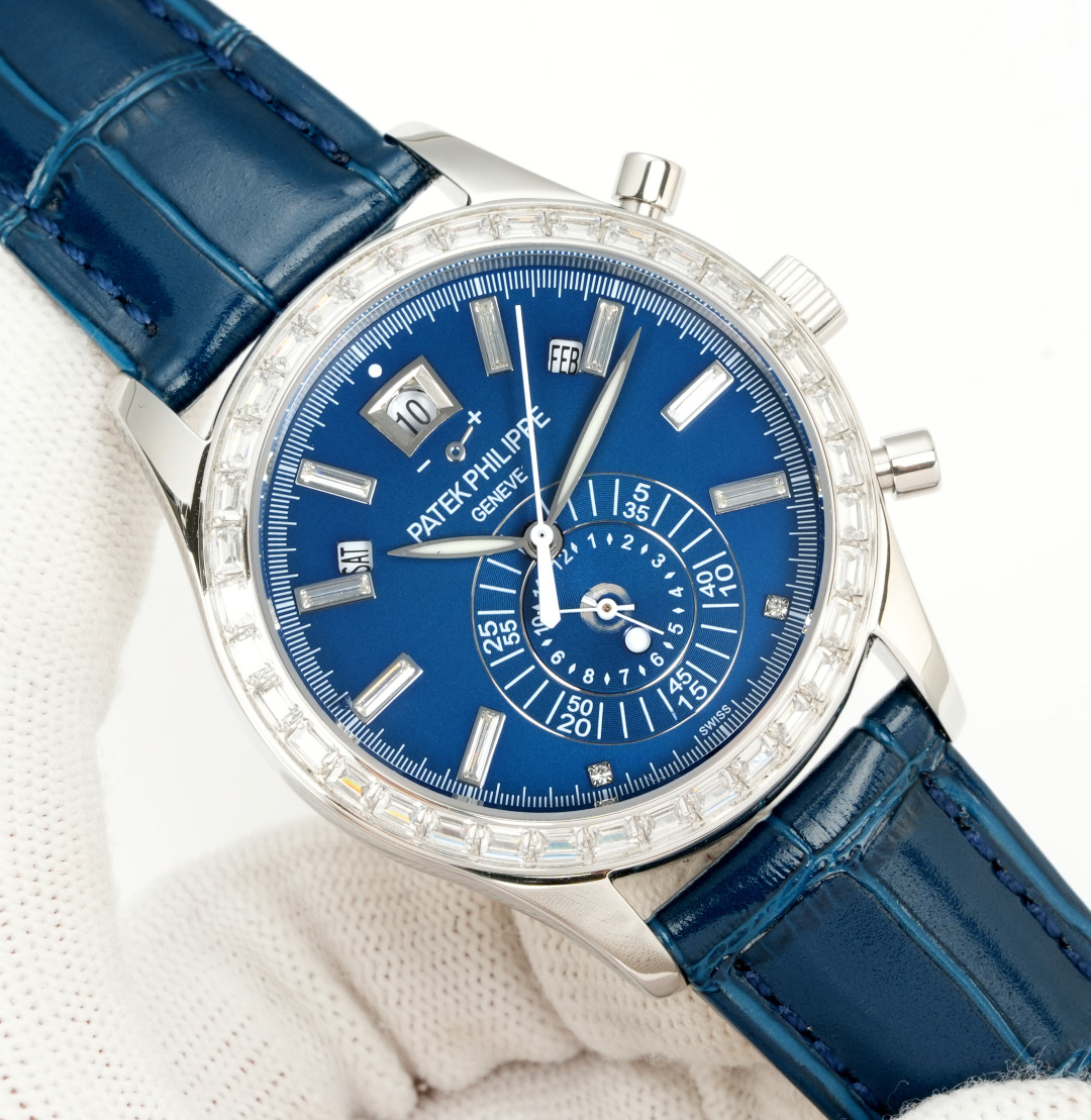 NO:387969,Production of TW White Shell Gold Shell TW Factory Wall Cracked Recommendation Build a Classic Timepiece - Patek Philippe PP R33 Complex Multifunction Series 5969R-001 is now available. The first Nautilus complex watch launched so far creates a casual sports watch with super complex technology. 1 The small body panel has the following functions: 12 o'clock calendar function 10 o'clock week function 2 o'clock week function 6 o'clock 24 hours. All functions can be used normally. 2 movement uses a replica Cal. Automatic winding movement, which perfectly interprets the functions while realizing the appearance. 3 The modification master independent watchmaker participates in the customization of the modified dial color, giving the unique watch an interesting soul!  Craftsmanship masterpieces welcome to taste it!  The best luxury recommendation for gifts, please be sure of TW exclusive quality, patek philippe19860909TW 出品 白壳金壳  TW Factory 墙裂推荐 重金打造经典时计 ——百达翡丽 PP R33 复杂多功能系列5969R-001重磅登场,迄今推出的首款Nautilus复杂腕表,以超复杂的工艺技术打造休闲运动腕表. 1小身板大能量尽揽以下功能∶12点位日历功能 10点位星期功能 2点位星期功能 6点位24小时.所有功能都可正常使用 2机芯采用复刻版Cal.自动上链机芯,在实现外观的逼真前提下,功能一并完美诠释. 3改装大师独立制表人,倾情参与定制改装表盘颜色,给予独一无二的腕表增添有趣的灵魂！ 匠心力作 欢迎各位表友品鉴！送礼最佳奢华推荐请认准TW独家品质,,patek philippe,Watch