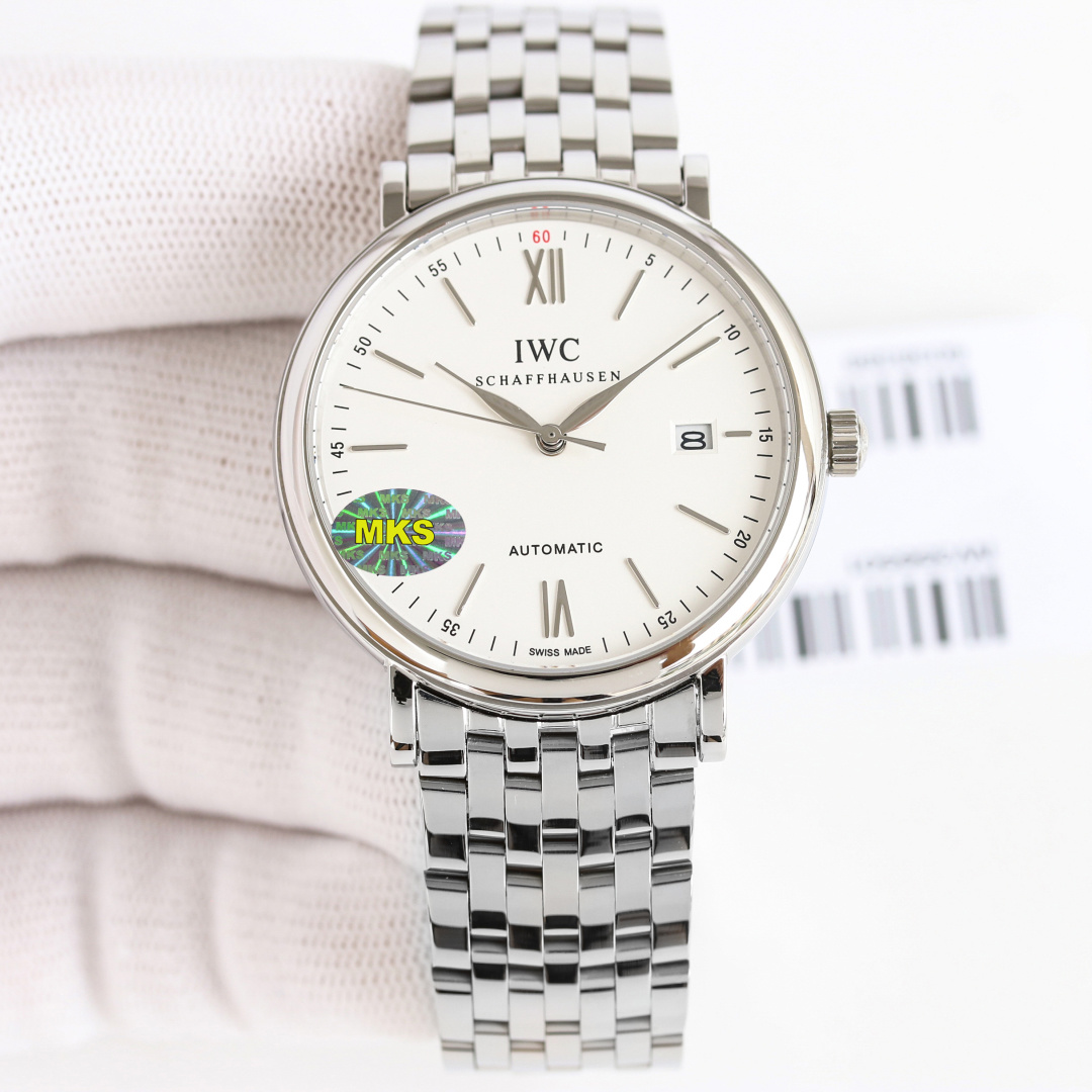NO:388224,Produced by MKS White Shell Rose Shell MKS Factory is coming IWC Bertofino Series PN1 Steel Belt Men's Watch!  The most popular simple, elegant and atmospheric formal wear watch!  【Case】40mm case!  Ultra-thin thickness 9.2mm Swiss-grade seiko polished and polished!  Make the appearance round and full and the details are in place!  Very beautiful!  [Dial] Sapphire watch mirror anti-glare coating, the dial uses the most classic willow leaf needle, with blue rhodium plated, nine pink gold, gold, and platinum needles!  Taiwan’s top craft dial!  Carefully crafted and perfectly restored!  【Movement】Exclusively uses imported movement!  Super high quality!  Accurate and durable when walking!  Almost zero rehabilitation!  [Watch strap] The market exclusive original molded steel strap is comparable to the original one!  Exclusive and meticulously customized, the production guarantees superior quality and gives the wearer an excellent wearing experience. Buy Bottom and be sure to produce MKS!  Must be a fine product!  Quality of a large factory!  Welcome to reprint the best luxury recommendation for gifts, please recognize MKS exclusive quality, iwc, gold19860909MKS 出品 白壳 玫壳  MKS Factory重磅来袭 IWC 万国 柏涛菲诺系列 PN1 钢带款男表！最受欢迎的简洁,优雅,大气的正装风范手表！【表壳】40毫米的表壳！超薄厚度9.2mm 瑞士级精工打磨抛光！使得外观圆润饱满,细节到位！非常漂亮！【表盘】蓝宝石表镜防眩光镀膜,表盘采用最经典的柳叶针,有蓝色镀铑,玖瑰金,黄金,白金针！台湾顶级工艺表盘！精心制作,完美还原！【机芯】独家采用进口机芯！品质超高！走时精准耐用！几乎零返修！【表带】市场独家原版开模钢带足以原装媲美！独家精心定制,出品保证了优越的品质,给佩戴者极佳的佩戴体验.买柏涛菲诺,认准mks出品！必属精品！大厂品质！欢迎转载送礼最佳奢华推荐请认准MKS独家品质,,iwc,gold,Watch