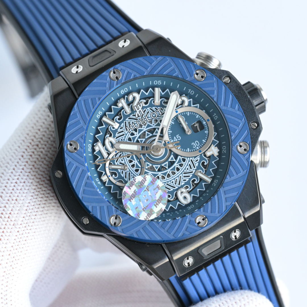 NO:391938,Produced by HBF, White Shell, Gold, Black, HBFV2 Edition, Hublot (Hengbao) HUBLOT ——A42, brave and fearless, short for the punch, referred to as 'HUB' and 'Hengbao', Big Bang Big Bang Element Material, Chronograph v2 Edition case uses imported 316 stainless steel material, design sense is explosive, equipped with the 'HUB1242' automatic movement, chronograph instant start and one-click flyback, perfectly restore the original function, secondary weight gain automatic swing, achieve a more stable time-moving and ultra-low rework rate, the strap is made of natural oak rubber strap, super waterproof, soft and comfortable watch mirror is made of natural sapphire glass, wear-resistant, scratch-resistant, transparent and zero flaws, As a young brand, Hublot replenishes a touch of youthful vitality under high-end manufacturing with its bold personality and unique design, and will feel the freedom of youth with everyone!  !  !  For the best luxury recommendations for gifts, please be sure of the exclusive quality of HBF.19860909HBF 出品 白壳 金 黑  HBFV2版 宇舶(恒宝) HUBLOT ——A42 英勇无畏,拳拳出击,简称“HUB”“恒宝”,BigBang大爆炸元素材料计时码表v2版表壳采用进口316精钢材料 设计感爆炸搭载改“HUB1242”自动机芯 计时瞬启与一键飞返 完美还原原装功能 二次增重自动摆坨 达到更稳定的走时和超低返修率 表带采用天然橡树橡胶表带 超强防水 柔软舒适表镜采用天然蓝宝石玻璃 耐磨耐刮 通透零瑕疵 作为一个年轻的品牌 宇舶以张扬的个性和独特的设计在高端制造下重抹一笔青春活力 将与大家一同感受年轻的自由！！！送礼最佳奢华推荐请认准HBF独家品质,,Watch