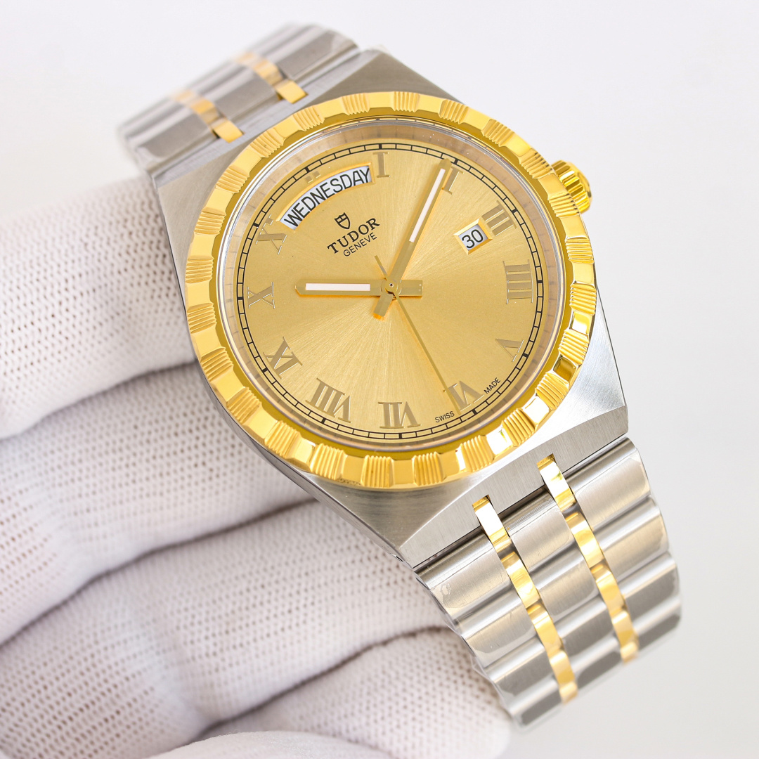 NO:394143,Produced by SJ, White Shell, Gold Shell, Tudor Tudor Royal Series R46, Boutique, Ultimate masterpiece, Super High-Precision, Top-notch Tudor Royal Series 41mm watch, the latest style of the year. The watch still maintains the classic style, sturdy, clear, elegant and practical. It is a sports-style watch specially designed for sports enthusiasts, and it is still handsome and extremely comfortable to wear with formal wear. [Authentic mold opening] uses authentic mold opening  , truly achieves an irrecognizable effect, all components are disassembled and carefully compared and cloned until perfect, all components of the watch can be perfectly interchanged with the genuine product, perfectly consistent, presenting the original temperament. [Top Material] 316L stainless steel CNC process is perfectly polished, the watch is 41mm standard size, the bezel has a pit pattern and an outer ring, and the cutting pit pattern and polished finish are separated. The watch mirror uses a sapphire anti-scratch mirror with extreme transparency. The dial is made of special process treatment, sunlight effect, three-dimensional Roman numerals, diamonds, 5-row chain links of the strap, the outer and middle are frosted, the interval link is finely polished, the buckle mold opening has been repeatedly corrected to achieve three-dimensional and polished effects consistent with the original, and in many details, V7 has reached the top standard, and many items can be used as the benchmark [Reliable movement] uses a fully functional synchronized authentic 2834 movement to realize the synchronized instant jump of the week calendar  Accurate and stable [Super Quality Control] All watches have a time difference and waterproof and dustproof QC, allowing buyers and sellers to worry about. S1 exquisitely recommended men's mechanical watches,19860909SJ出品 白壳 金壳  帝舵 Tudor 皇家系列 R46 精品 终极大作 超高颜值 顶级做帝舵 帝舵皇家系列41mm表经腕表,年度官网最新款式.腕表依然保持了经典风格,坚固、清晰、优雅、实用,是专为运动爱好者设计的运动风腕表,且搭配正装依旧帅气十足,佩戴极度舒适.【正品开模】采用正品开模 ,真正达到难以辨认的效果,所有组件均拆解并仔细比对克隆直至完美,极度乱真整表所有组件均可完美与正品互换,完美保持一致,呈现原装气质.【顶级材料】316L精钢CNC工艺完美打磨,表经为41mm的标准尺寸,表圈抗坑纹外圈,切割坑纹与磨光饰面相间隔.表镜采用蓝宝石防刮镜面极致通透.表盘由特殊的工艺处理、太阳光线效果,立体罗马数字、镶钻,表带5排链节,外侧及中间经磨砂处理,间隔链接精细抛光,表扣开模多次修正Logo达到与原装一致的立体还有打磨效果,在很多细节的把控上V7都已达到顶级标准,且多项可为标杆【靠谱机芯】采用全功能同步正品的2834机芯,实现星期日历同步瞬跳 精准稳定【超级品控】所有腕表时差及防水防尘QC 让买家与卖家都能后顾无忧 S1精致推荐男士机械腕表,,Watch